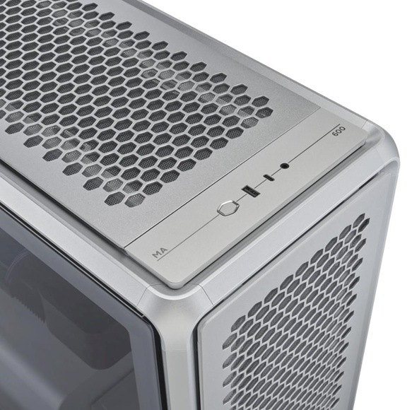 Detail obrázku PC skříně.