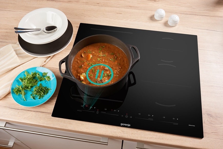 Indukční varná deska Gorenje GI6442BSCE, StopGo