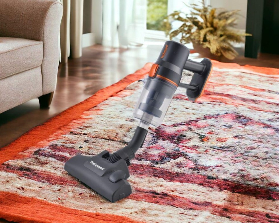 Tyčový vysavač Techwood TAS669 oranžový