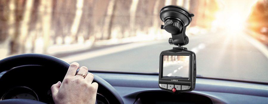 Autokamera LAMAX C7 černá
