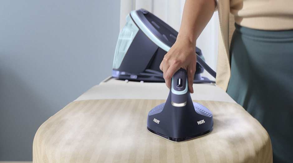 Žehlicí systém Philips 7200 Series PSG7200/20 tmavě modrý Žehlicí systém Philips PSG7200/20 7200 Series na žehlícím prkně