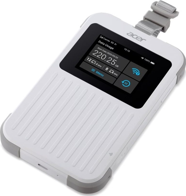 Router Acer Connect Enduro M6E Bílý mobilní hotspot Acer Connect Enduro M6E z horního šikmého pohledu. Na přední straně má dotykový displej se stavem 5G připojení, využitými daty a Wi-Fi ikonami, vroubkovaný panel, šedé ochranné rohy a nahoře látkové poutko.