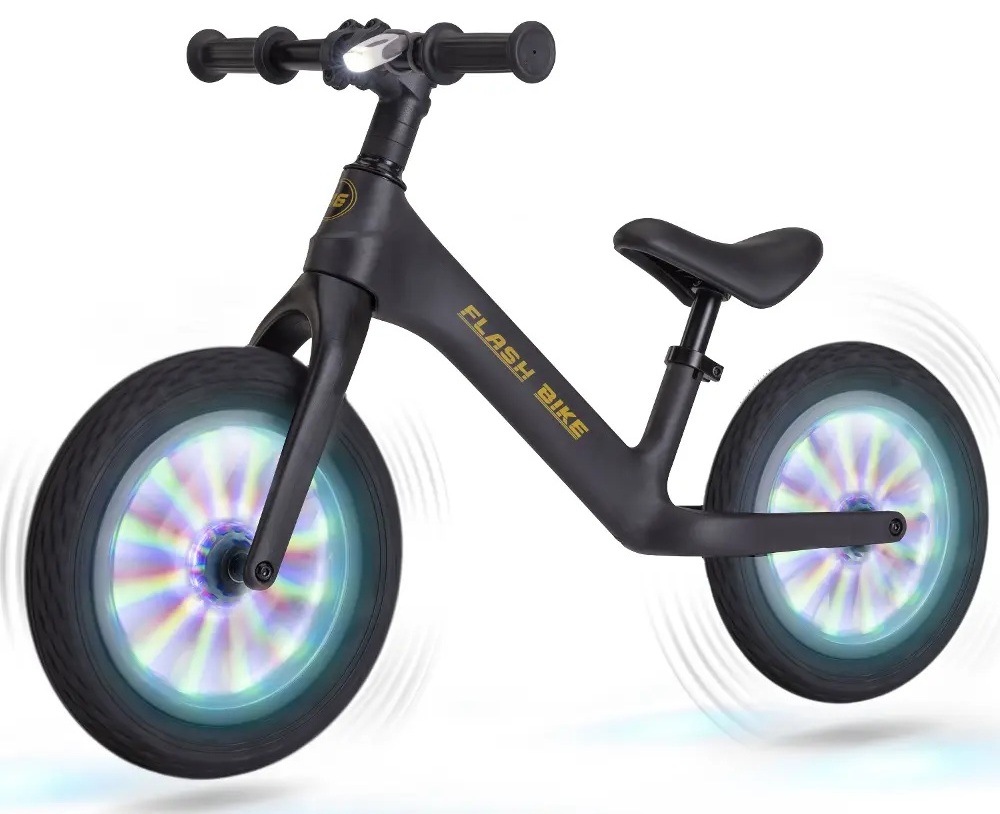 Pohled vlevo na odrážedlo Buddy Toys BPB 2518 Flash bike s iluzí točících se kol