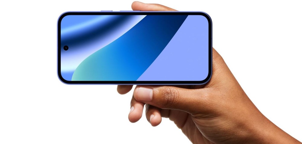 Ruka drží smartphone Google Pixel 10a