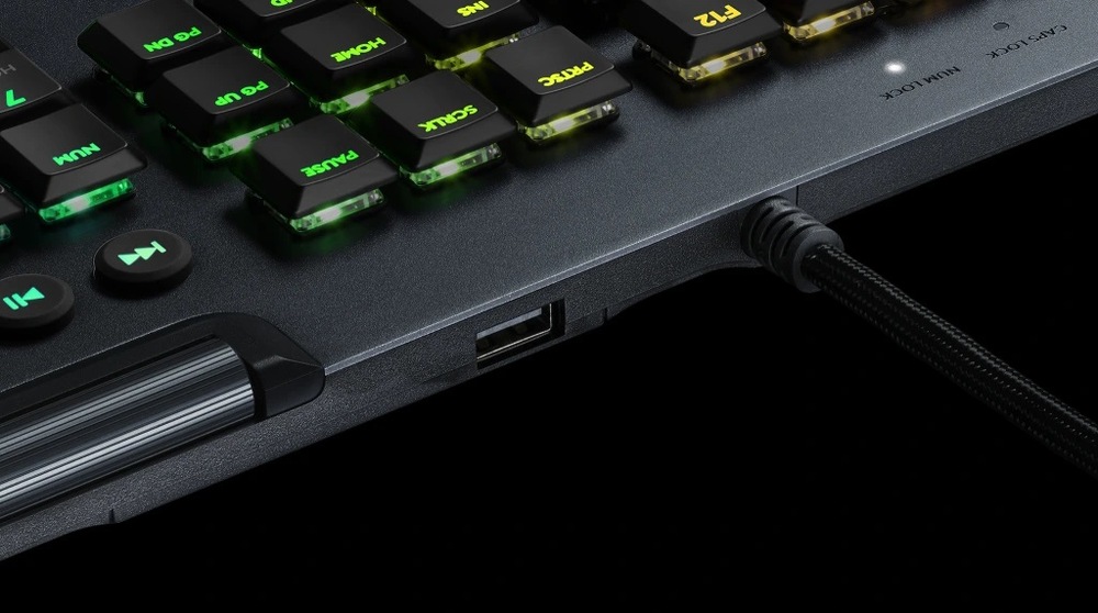 Klávesnice Logitech Gaming G815 Lightsync RGB, Linear, US černá Klávesnice Logitech Gaming G815 Lightsync RGB, Linear, US černá