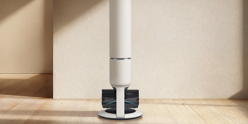 Tyčový vysavač Samsung Bespoke AI Jet VS90F40DEK/GE černý Tyčový vysavač Samsung Bespoke AI Jet VS90F40DEK/GE v nabíjecí stanici All-in-One