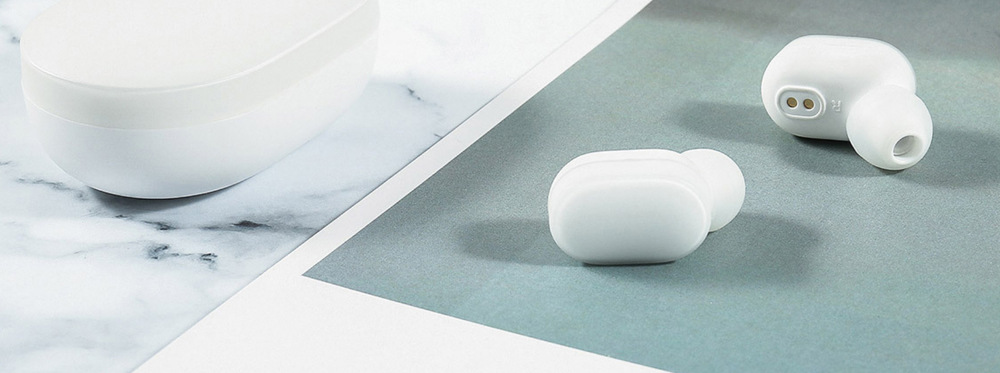 Sluchátka Xiaomi Mi True Wireless Earbuds bílá Sluchátka Xiaomi Mi True Wireless Earbuds bílá