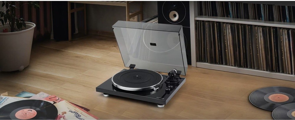 Gramofon MUSE MT-109 hnědý Gramofon MUSE MT-109 BTO má funkci Bluetooth OUT