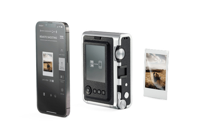 Instantní fotoaparát Fujifilm Instax Mini EVO černý