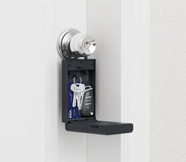 Visací zámek IMMAX NEO LITE Smart box na klíče LOCKIN, Bluetooth Visací zámek IMMAX NEO LITE Smart box na klíče LOCKIN, Bluetooth