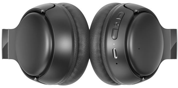 Sluchátka HONOR CHOICE Headphones Lite černá Detail ovládacích tlačítek hlasitosti a USB-C portu na náušníku sluchátek.