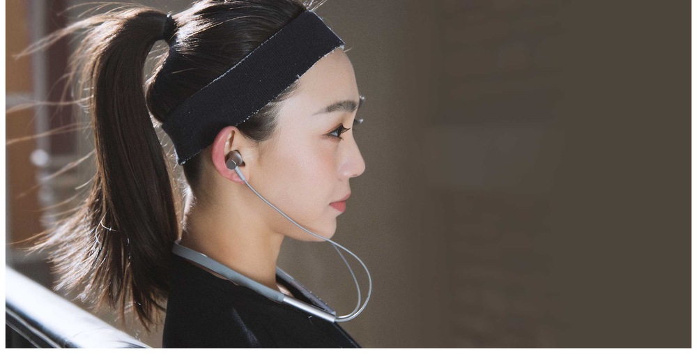 Sluchátka Xiaomi Mi Bluetooth Neckband černá