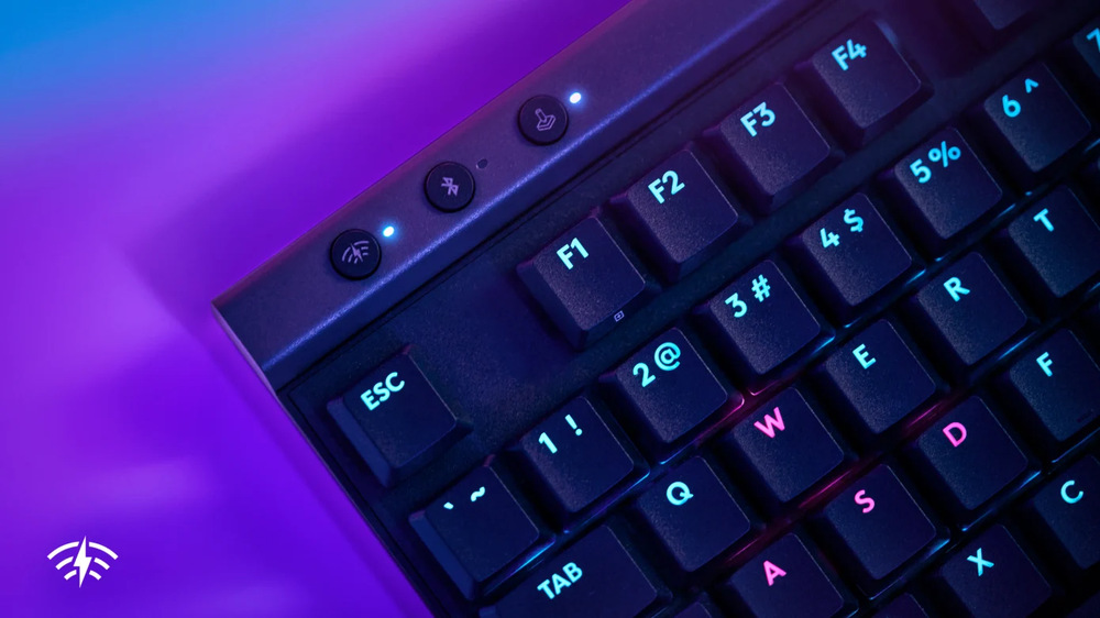 Klávesnice Logitech G515 TKL Lightspeed, CZ/SK layout černá Klávesnice Logitech G515 TKL Lightspeed, CZ/SK layout černá