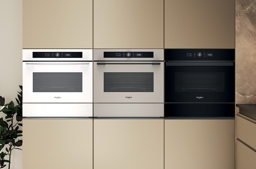 Vestavná zásuvka Whirlpool WUD0ABF černá Detail obrázku ohřevné zásuvky s variantami barevného sjednocení.