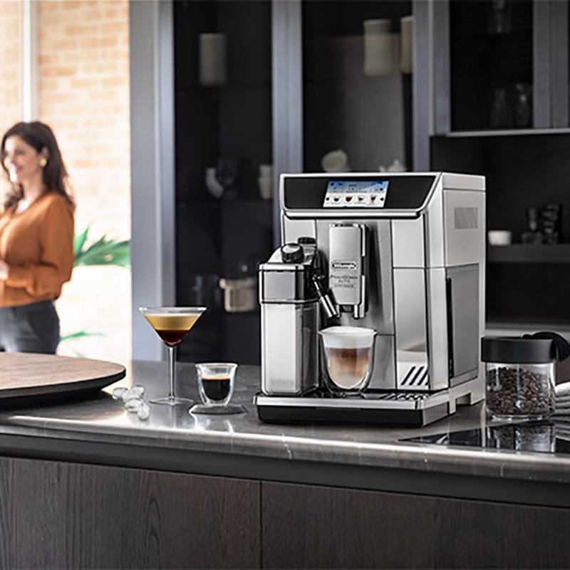Automatický kávovar De'Longhi PrimaDonna Elite ECAM 650.85.MS stříbrný Espresso De'Longhi ECAM 650.85.MS PrimaDonna Elite