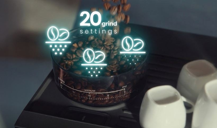 Espresso Hisense HSACM20LP antracitový detail na mlýnek kávovaru Hisense HSACM20LP, který lze nastavit ve 3 urovních