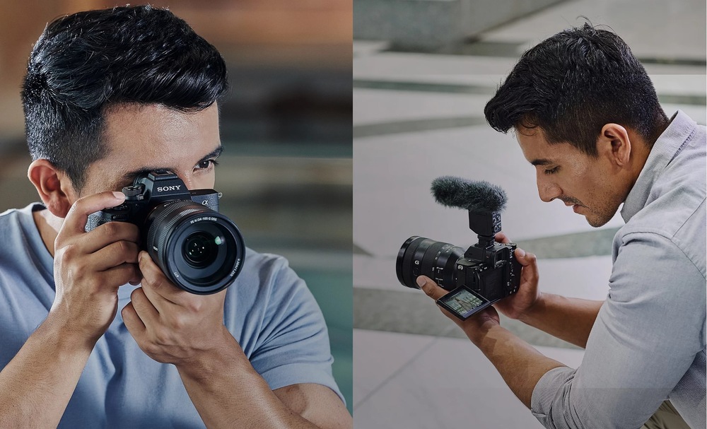 Digitální fotoaparát Sony Alpha A7 IV + FE 28-70 mm II černý Muž fotografující a pořizující video z ruky pomocí Sony Alpha A7 IV se stabilizací obrazu
