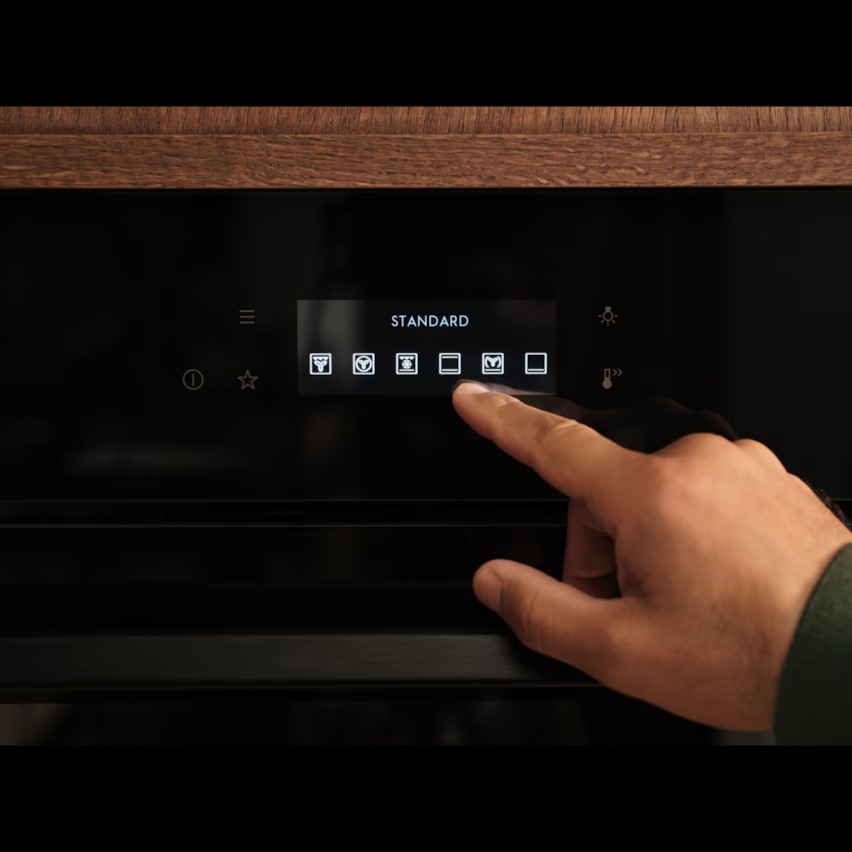 Trouba Electrolux série 500 LOD8C39Z černá Electrolux LOD8C39Z displej EXCite