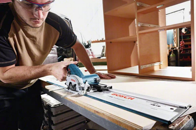 Okružní pila Bosch Professional GKS 12V-26 (bez baterie)