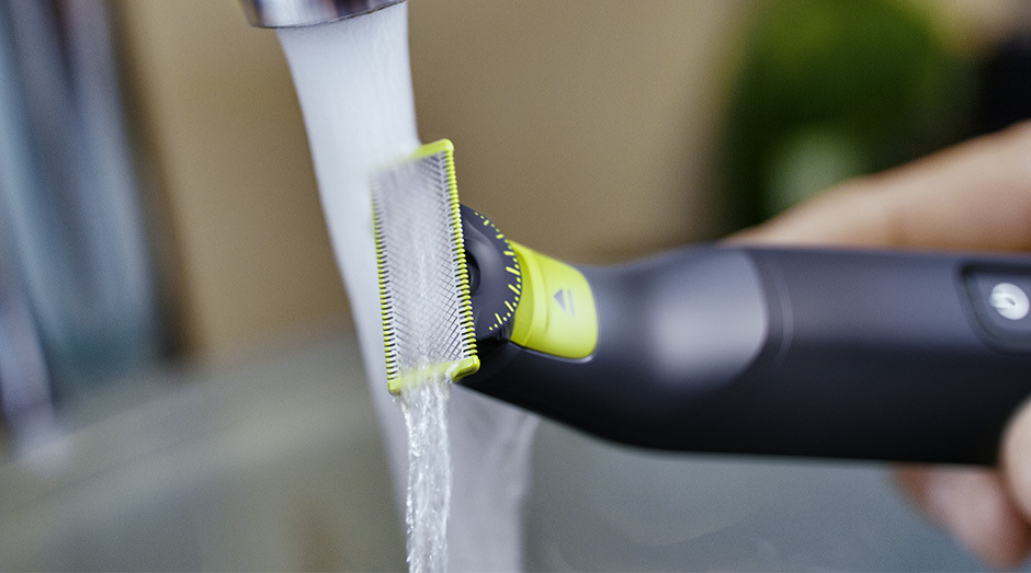 Zastřihovač vousů Philips OneBlade Pro 360 QP6541/15 Zastřihovač vousů Philips OneBlade Pro 360 QP6541/15