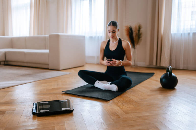 Osobní váha TrueLife FitScale W8 BT Black černá Osobní váha TrueLife FitScale W8 BT Black černá