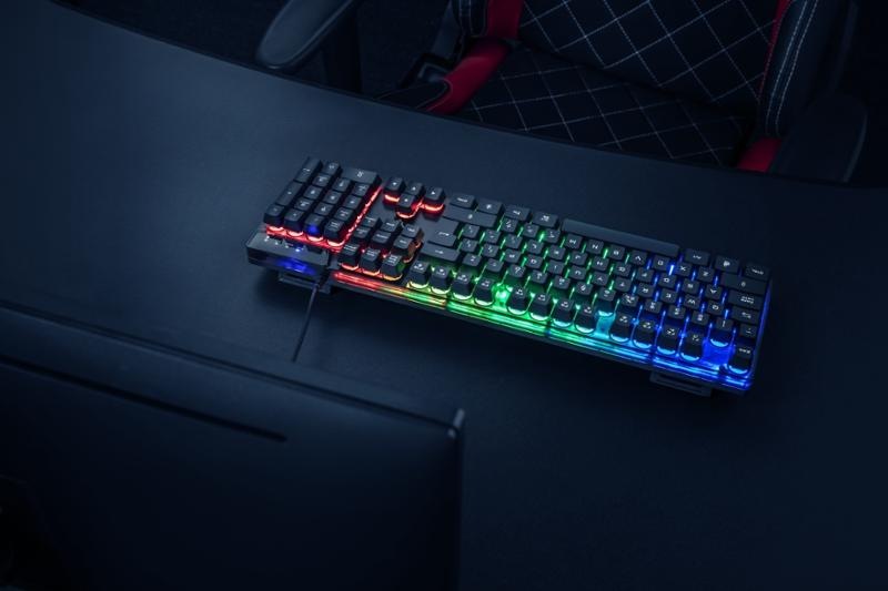 Klávesnice Trust GXT 835 Azor Illuminated CZ/SK černá Klávesnice Trust GXT 835 Azor Illuminated CZ/SK černá