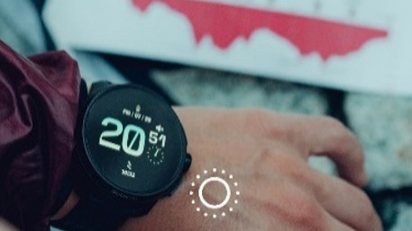 Chytré hodinky Suunto Race Titanium - Amethyst Chytré hodinky Suunto Race Titanium - Amethyst