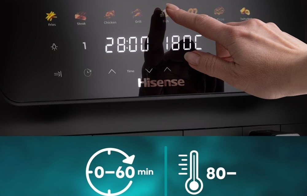 Fritéza horkovzdušná Hisense HAF2700DCD černá detail na ovladací panel fritézy Hisense HAF2700DCD. Lze nastavit teplotu i časovač.