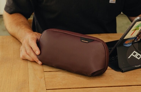 Pouzdro Peak Design Tech Pouch Small 1L vínové Pouzdro Peak Design Tech Pouch Small 1L vínové