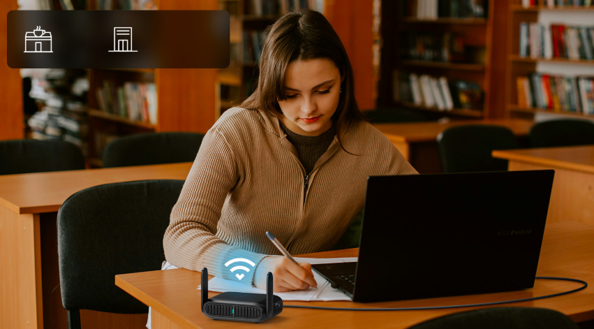 Cestovní router TP-Link TL-WR3602BE používaný při studiu pro stabilní Wi-Fi připojení