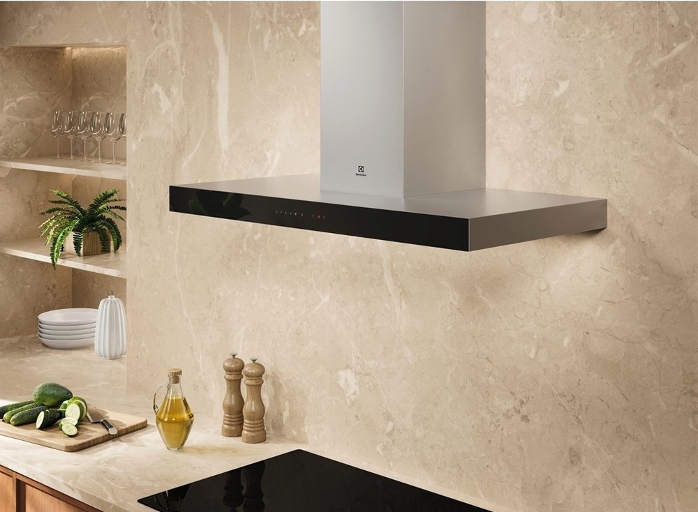 Odsavač par Electrolux Série 700 LFT829X nerez Odsavač par Electrolux Série 700 LFT829X nerez