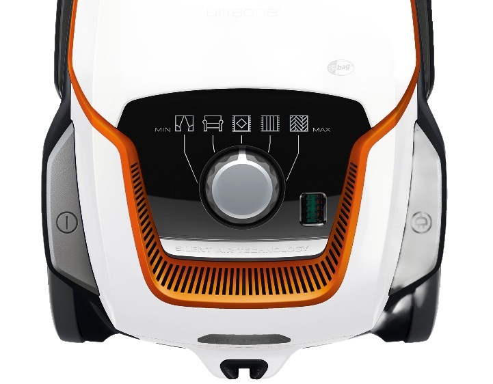 Detail na otočný knoflík na vysavači Electrolux EUOC94IW New UltraOne