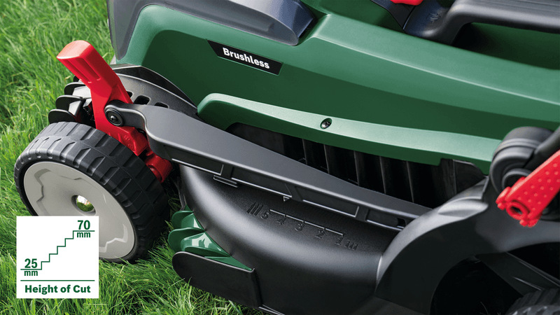 Sekačka Bosch UniversalRotak 2x18V-37-550 (bez baterie) Sekačka Bosch UniversalRotak 2x18V-37-550 (bez baterie)