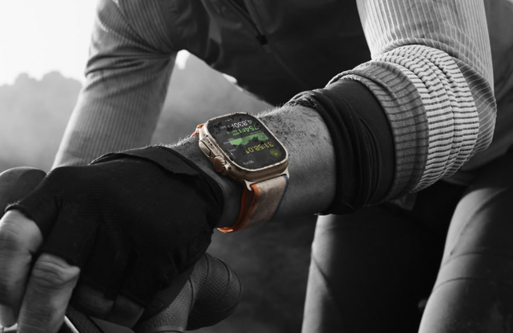 Chytré hodinky Apple Watch Ultra 2 GPS + Cellular, 49mm pouzdro z titanu - indigový alpský tah - M Chytré hodinky Apple Watch Ultra 2 GPS + Cellular, 49mm pouzdro z titanu - indigový alpský tah - M