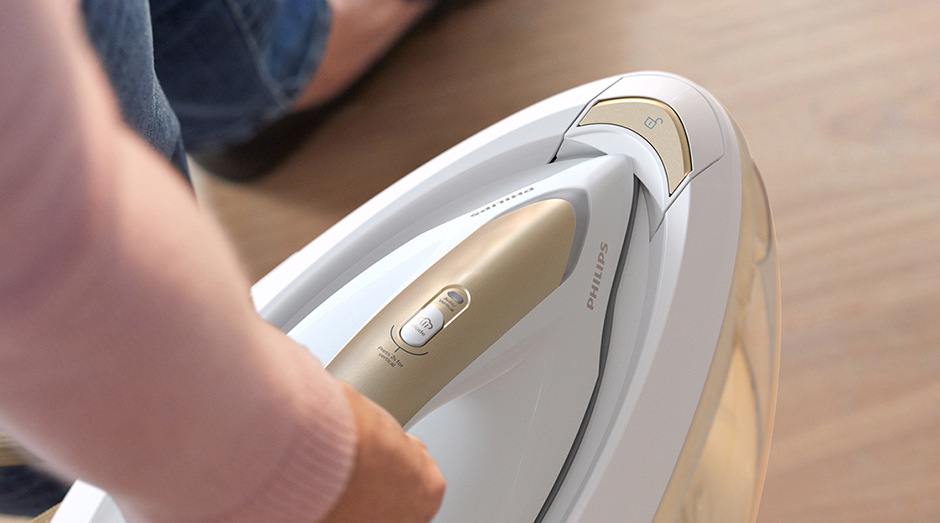 Žehlicí systém Philips PerfectCare 8000 Series PSG8040/60 bílý Žehlicí systém Philips PerfectCare 8000 Series PSG8040/60 bílý
