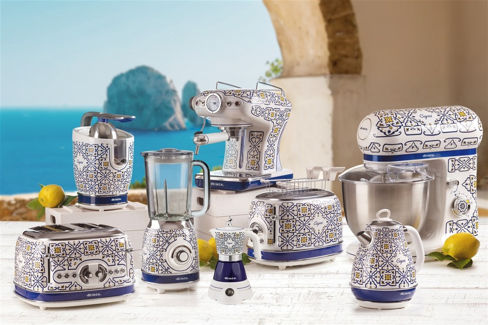 Moka konvice Ariete Capri ART 1358/CA bílý/modrý Designová sada spotřebičů.