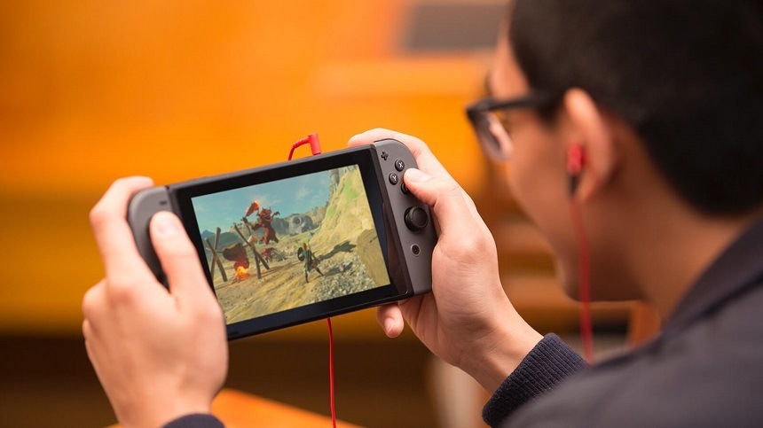 Herní konzole Nintendo Switch Neon + Switch Sports + 3 měsíce Nintendo Online Nintendo Switch Neon + Nintendo Switch Sports + 3měsíční online členství, červená/modrá