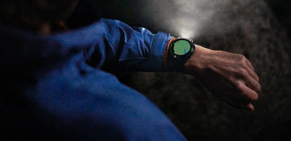 Chytré hodinky Garmin fenix 7X Pro Sapphire Solar - Titan Carbon Grey / Black Silicone Band