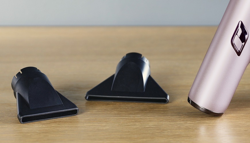 Fén na vlasy Rowenta HY8530E0 Nano Fold se dvěma koncentrátory 4 mm a 6 mm pro přesné vysoušení a styling vlasů.