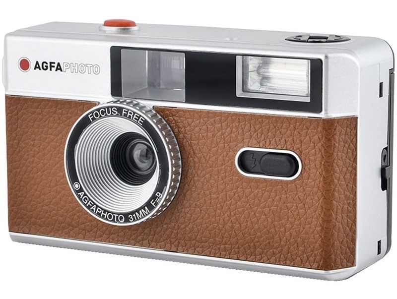 Analogový fotoaparát AgfaPhoto s vestavěným bleskem, hnědá barva