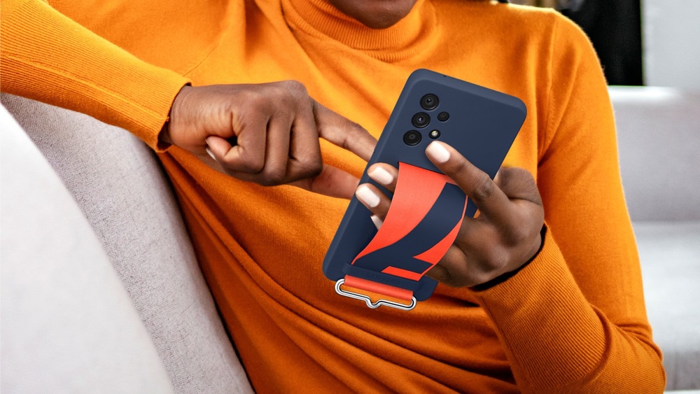 Kryt na mobil Samsung Silicone Cover s poutkem na Galaxy A53 5G bílý