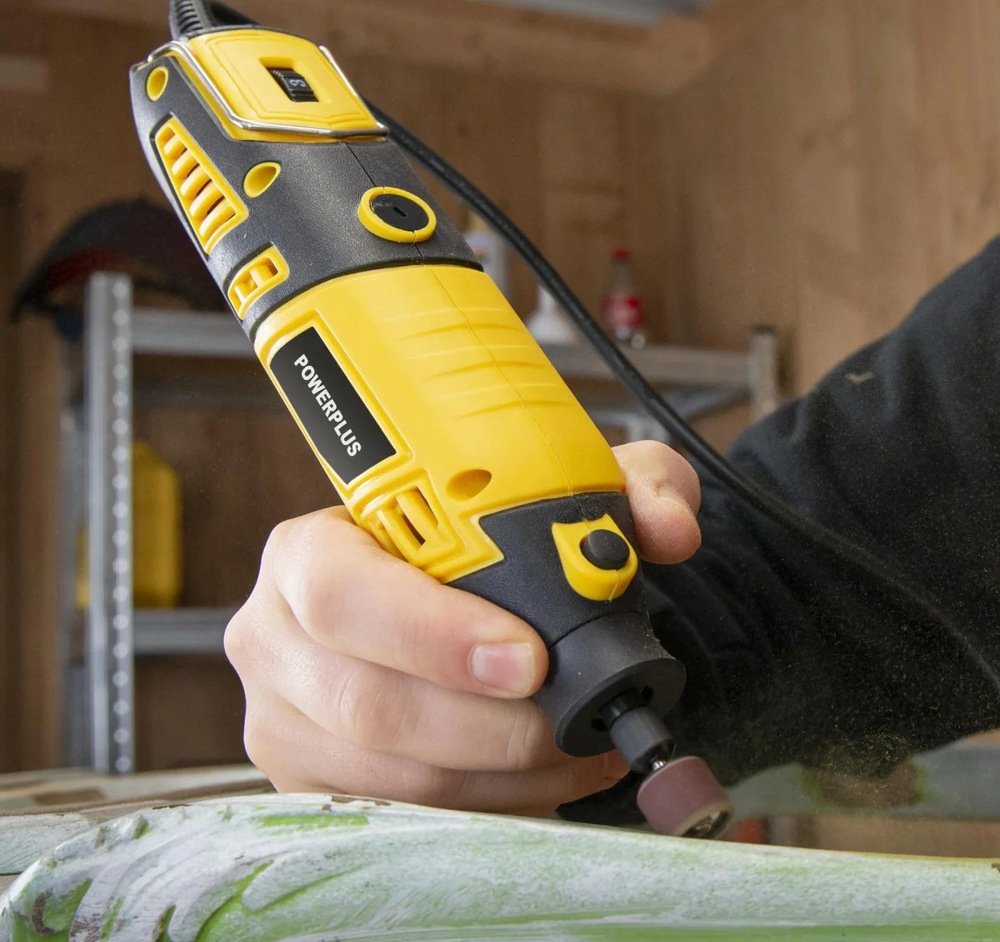 Přímá bruska POWERPLUS POWX1326 (226 ks) Přímá bruska Powerplus POWX1326 disponuje flexibilní ohebnou hřídelí