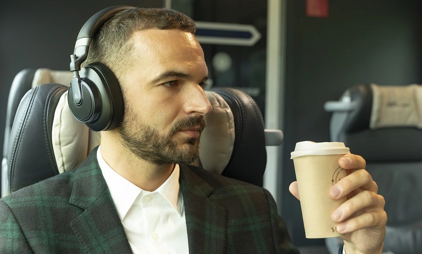 Sluchátka LAMAX HighComfort ANC černá LAMAX HighComfort ANC