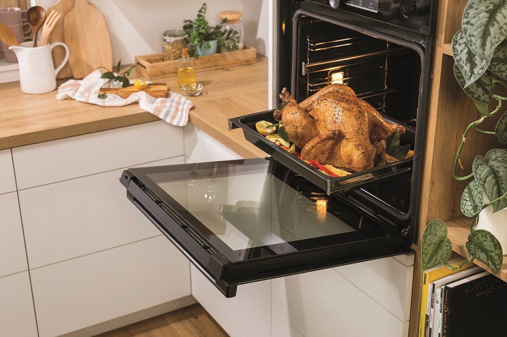 Gorenje Essential BO6735E05B HomeMade, černá