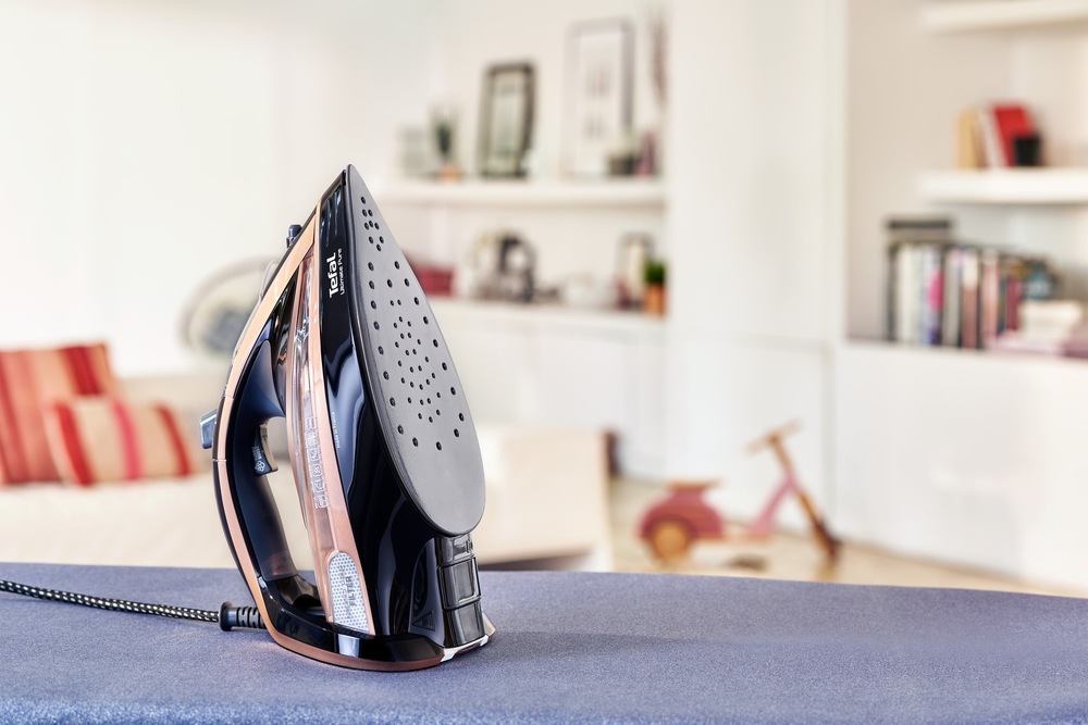 Žehlička Tefal Ultimate Pure FV9845E0