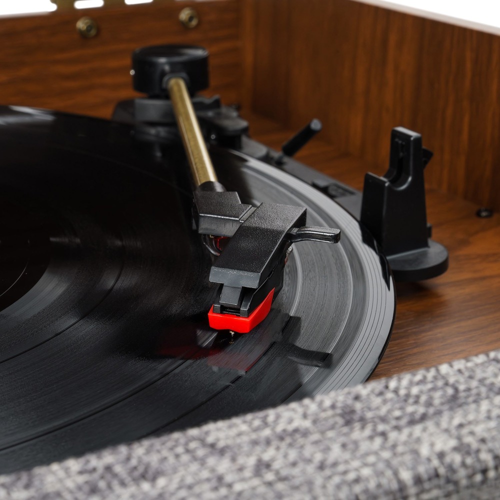 Gramofon Victrola VTA-830SB Century Signature hnědý Gramofon Victrola se pyšní nadčasovým designem