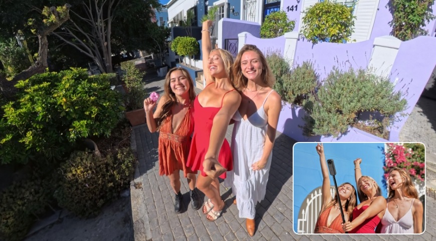 Skupina žen na fotografie pořízené s neviditelnou selfie tyčí Insta360 114 cm