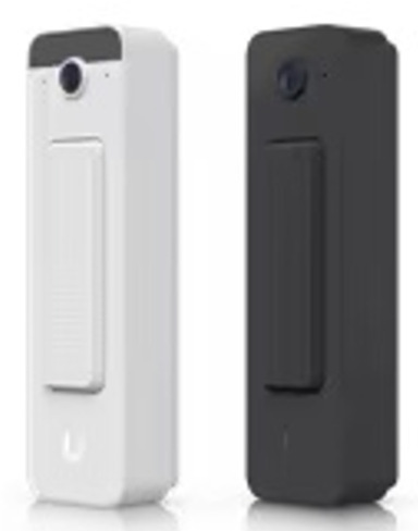 Bílá a černá varianta videozvonku Ubiquiti UniFi Protect Doorbell Lite vedle sebe