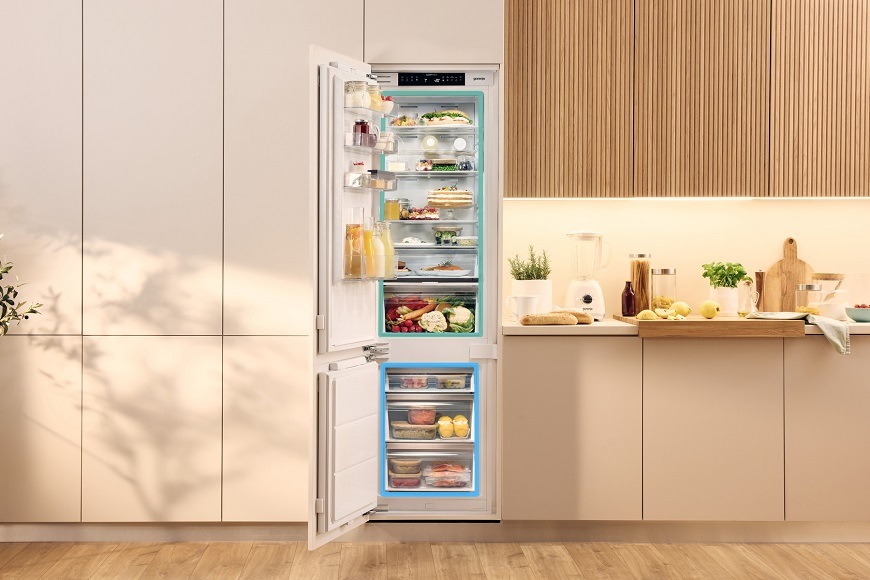 Chladnička s mrazničkou Gorenje NRKI517E41 bílá Chladnička Gorenje NRKI517E41, vestavná, NoFrost Dual
