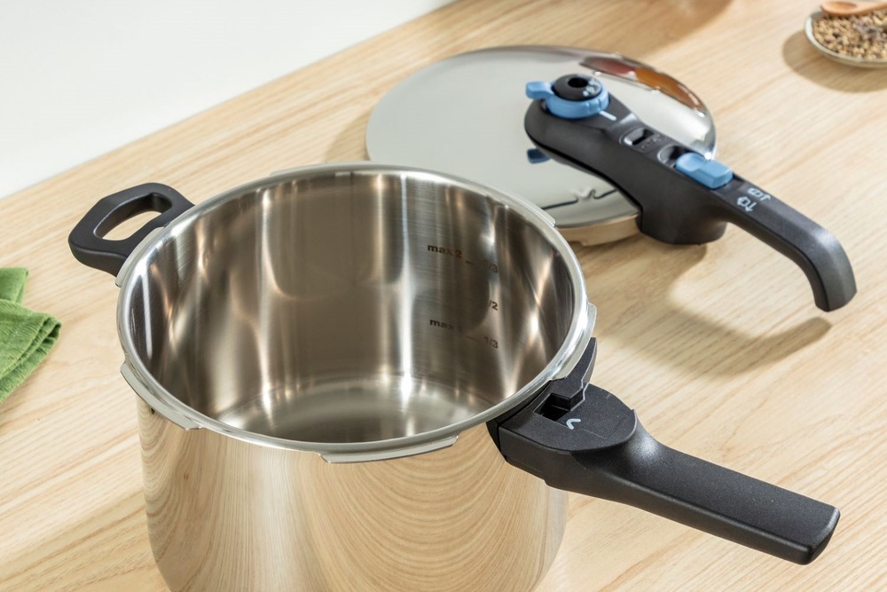 Tlakový hrnec Tefal Secure Trendy P2580402, 4 l nerez Tlakový hrnec Tefal Secure Trendy P2580402, 4 l nerez